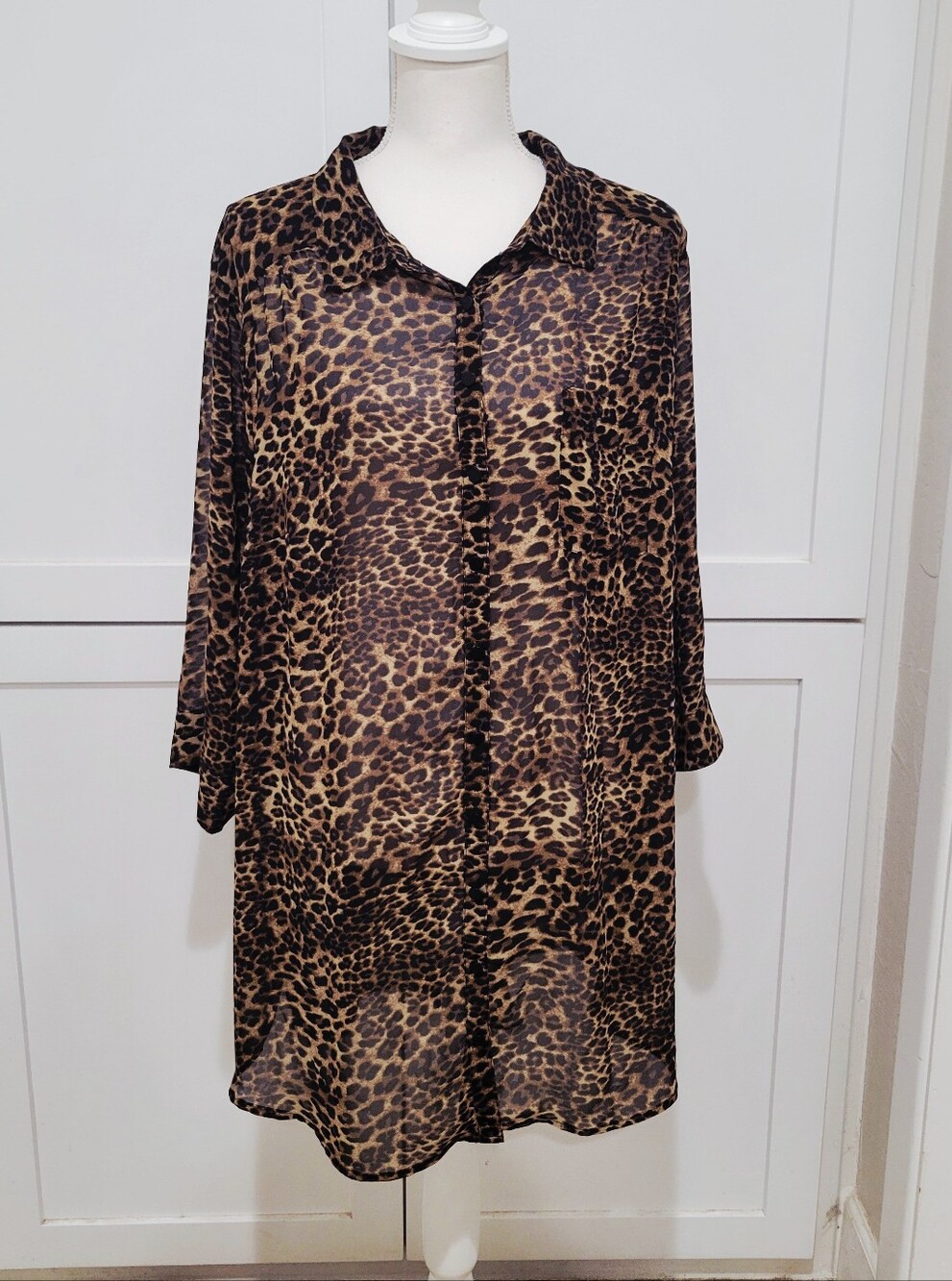 Torrid x Betsey Johnson Leopard Print Sheet Button-Up Tunic Top | Size 2XL